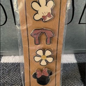 Disney Coach pin set